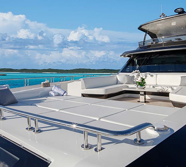 Yacht ZIGGY, Ocean Alexander 35R CHARTERWORLD Luxury Superyacht Charters